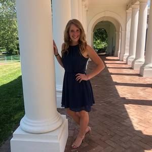 Meet your Posher, Nicole